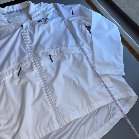 Nike Running Jacket XL White 2020 TOKYO OLYMPICS Women’s MSRP $115 - Picture 7 of 11